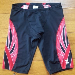 TYR men's swimsuit, size 32